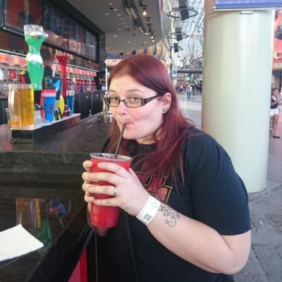 MissRosslee's profile picture. 😊♥🍸☀🎶🛩🗺🌈😇👫💐🎉