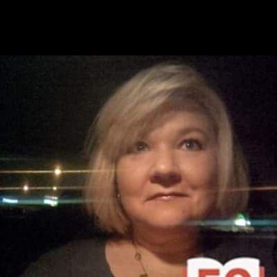 LauraLeeJSC's profile picture. Please get vaccinated! It most likely saved my life and it could save yours! Mask up, social distance and sanitize! she/her