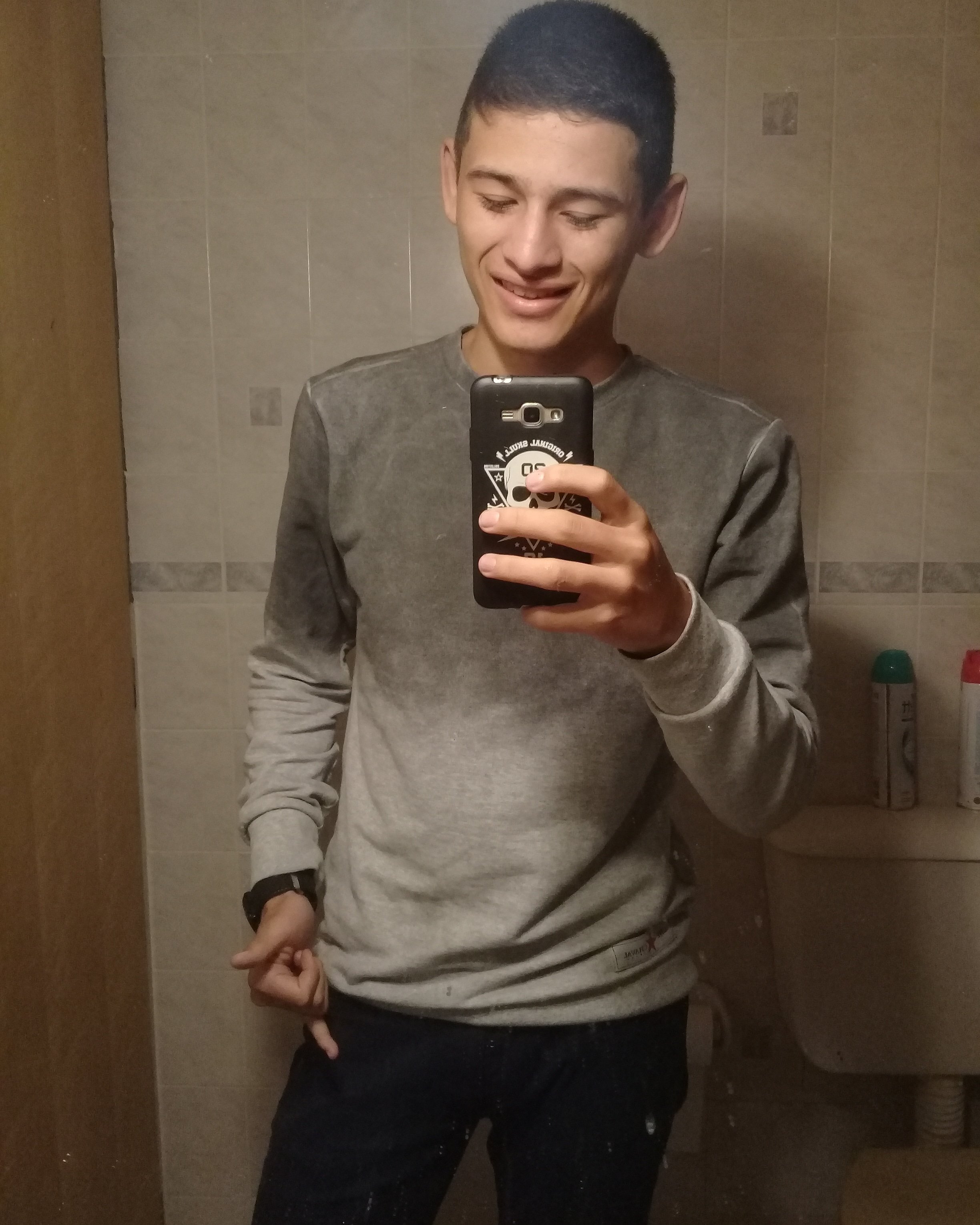 cristian6alexis's profile picture. 2216789873//👻Alexisc121👻