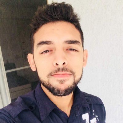 Pedr0V27's profile picture. Al sur de la frontera .