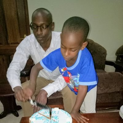 b_felicien's profile picture. Consultant en gestion d'entreprises. 
Ancien directeur à la Gecamines.