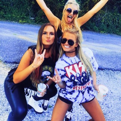 cfchandl's profile picture. it's all about the comedic pause