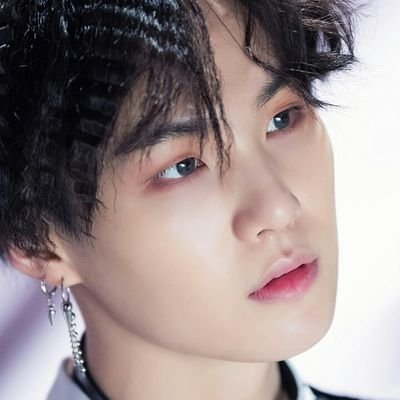 iarmy42287860's profile picture. 