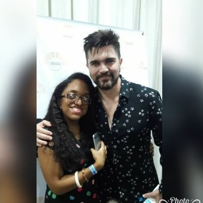 Creo en las segundas oportunidades y a todos les otorgo el beneficio de la duda. Me adapto al cambio. Y amo a Juanes...Fan por excelencia.