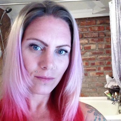 Bekehglutes's profile picture. Love Life,my Son,my furbabies n metal \m/ ~ former Miss Britain Trained Figure champion 💪🏼 hard working loyal happy gal who's says Fuck a lot!