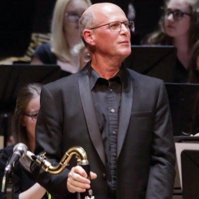 Specialist in customising and repairing all members of the clarinet family through Andrew Roberts Clarinet Service (ARCS)