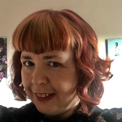 From Scarborough, lived in London for 13 years but now in Leeds. Admin Assistant and Part Time Property Investor, Side Hustle: Sewing Crafter & Dressmaker.