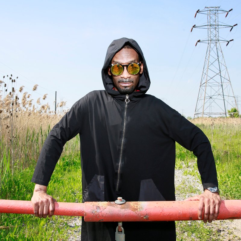 Uriah is a #singer #rapper #songwriter. I'm into sweet soul music & hip-hop. Listening to it & making it. #hiphop #RnB https://t.co/u1vUoXbbl6