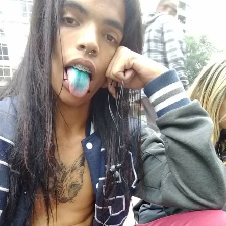 Yago13348972's profile picture. não sou normal