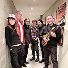 Fernando Kabusacki, Steve Ball, Alex Anthony Faide, (guitars), Fernando Samalea (drms), Horacio Pozzo, Igor Abuladze, Julie Slick, M Schwutke, Nathy Cabrera