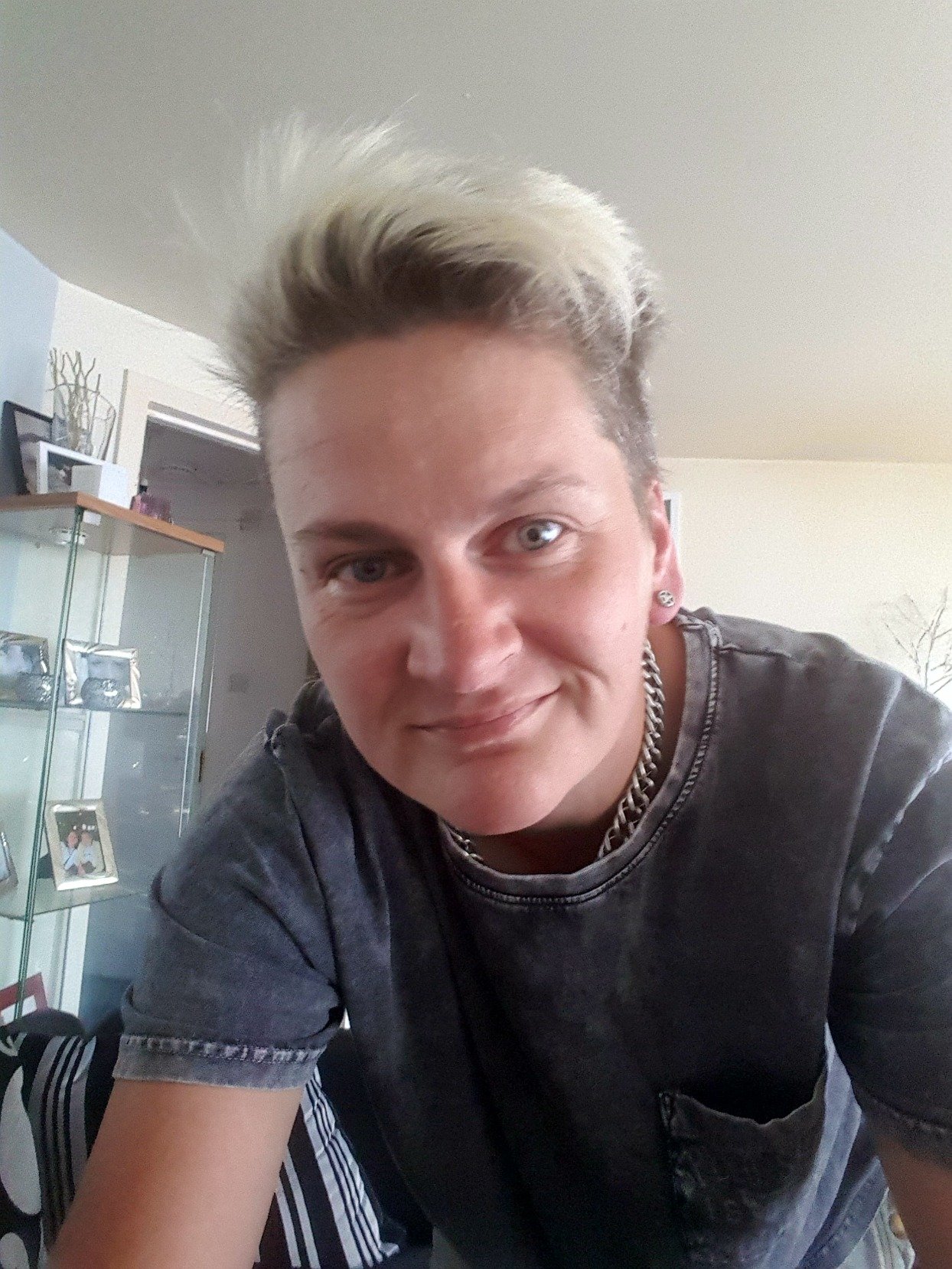 VivMacdonald's profile picture. 