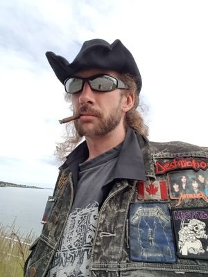 ArthurAsquin's profile picture. 🏴☠️ 🍍🎸🖌🇨🇦🦄🐉
Art, psychology, music, erotica, science, comics, and philosophy are some interests.
https://t.co/34DbqvBmVi