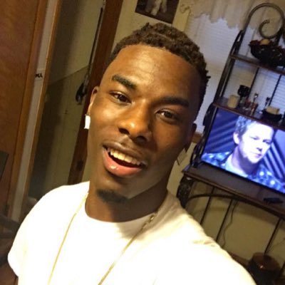 Imma Thurl Ass Mf 💯 I Keep It 💯 I’m Goofy Asl 😂 , Imma Hothead 😡 , I’m Athletic Asl , I’m 6’2 & 20 Years Old 🙌🏼😜 I Have Goals I’m Basically Cool Af