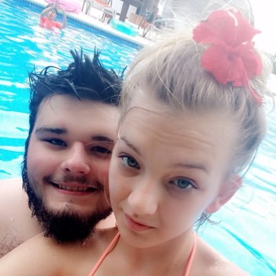 ACJohnson98's profile picture. Taken by my forever 21