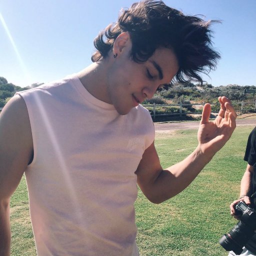 btsftdolan's profile picture. free follow from @sweetnxrm (;