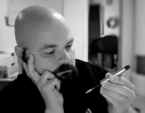 roberttoreki's profile picture. 