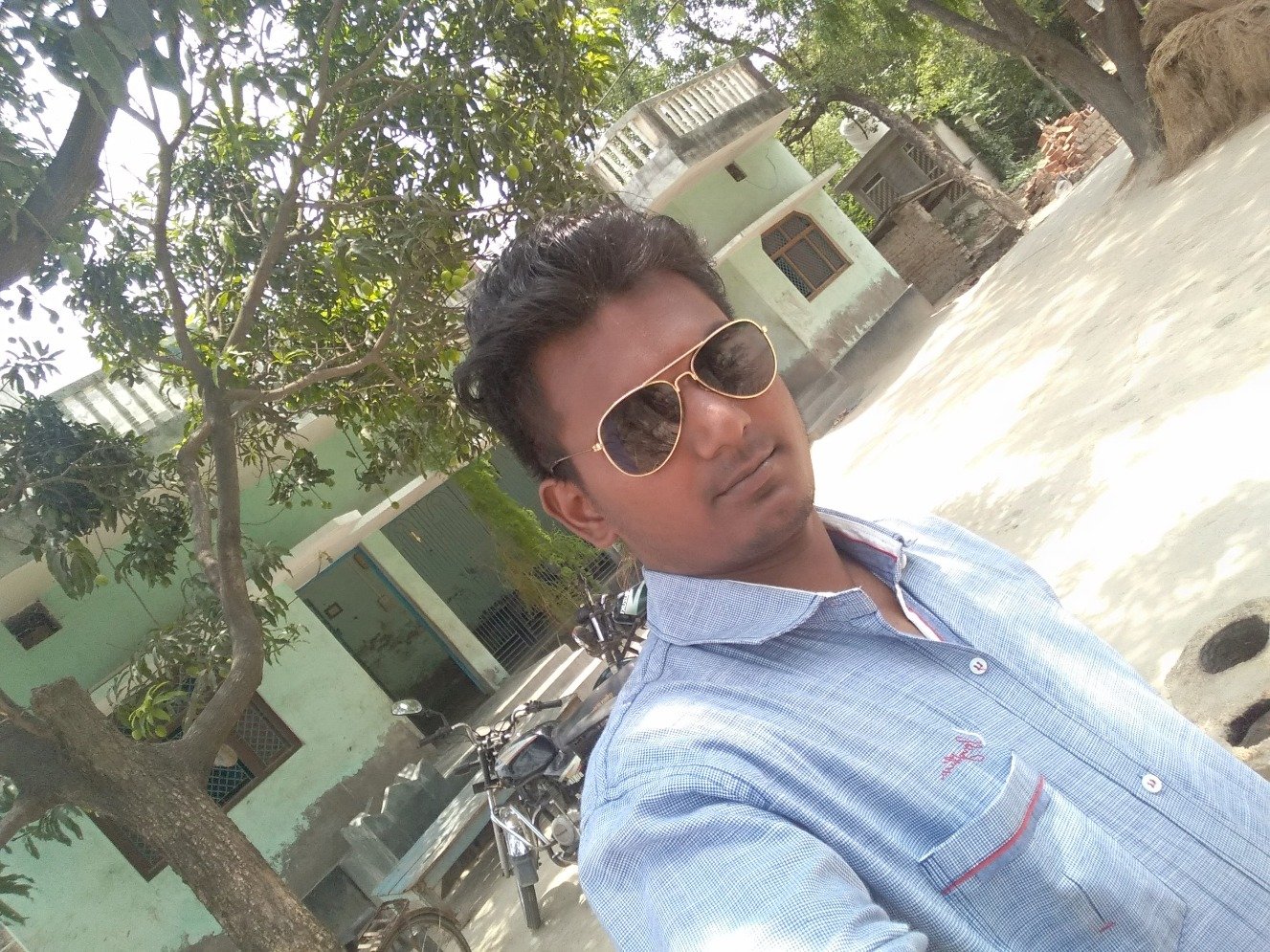 Ashutos85441777's profile picture. 