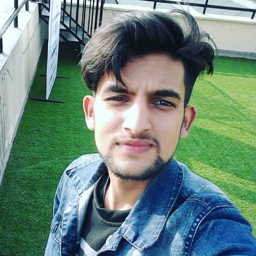 जसलाई जान्नु मन छ उसैले खुसुक्क सोध्नु मेरो बायो 😃😃😊