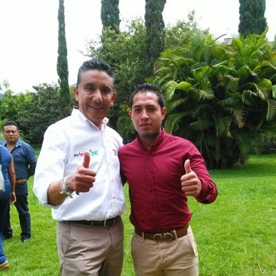 La docencia, la política y el deporte son mi pasión. Lic. en Educación Especial. Dirigente de Vanguardia Juvenil Agrarista sede Tejupilco. Delantero de FC Diabl