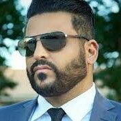 انا الراحل في هوا ذاتي وانا المستلذ ب قلت الرفقة