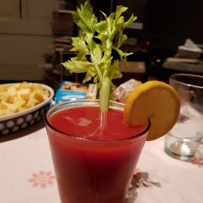 dankert_sHerzog's profile picture. Herzog zu Katharienburg. Adeliger Der gute Cocktails mixt, Serien Junkie und mega Film Fan ist Musik Liebt und für freie Liebe ist.