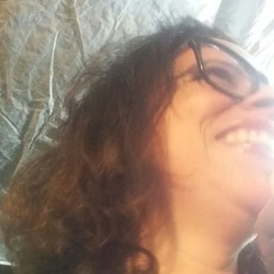 Psicoterapeuta
Mi chiedi dov'è il mio progresso?Ho cominciato ad essere amico di me stesso.
L'amor che move il sole e l'altre stelle.
