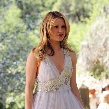 ''Sister to Sam Witwicky'' ||Autobot ||Best friend to Bee||Mechanic for The Autobots||Human||Fandomless||OC||Single||
