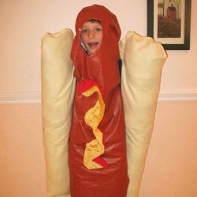 AlaskanBooty's profile picture. Peter’s the name, Munching’s the game