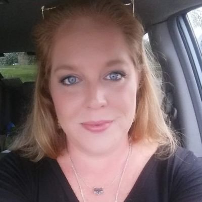 HS Teacher. Artist. Advocate. #FACS #ArtEd #GeauxRedForEd