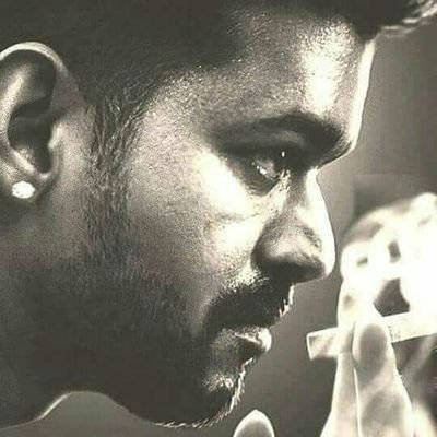 நடுத்தெருவில் நிற்கும் நிலை வந்தாலும் யாருக்கும் தொந்தரவின்றி
ஓரமாக நில்லுங்கள்.!!!