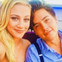 -bughead๐ฆ๐๐ฆ๐๐ฌ (@bugheadbae) 's Twitter Profile