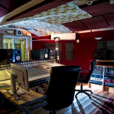 One of Ireland’s Leading Recording & Mixing Locations for Over 30 years.