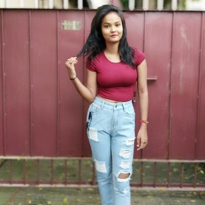 Student, aspirant,raw dancer and singer ,love my wit