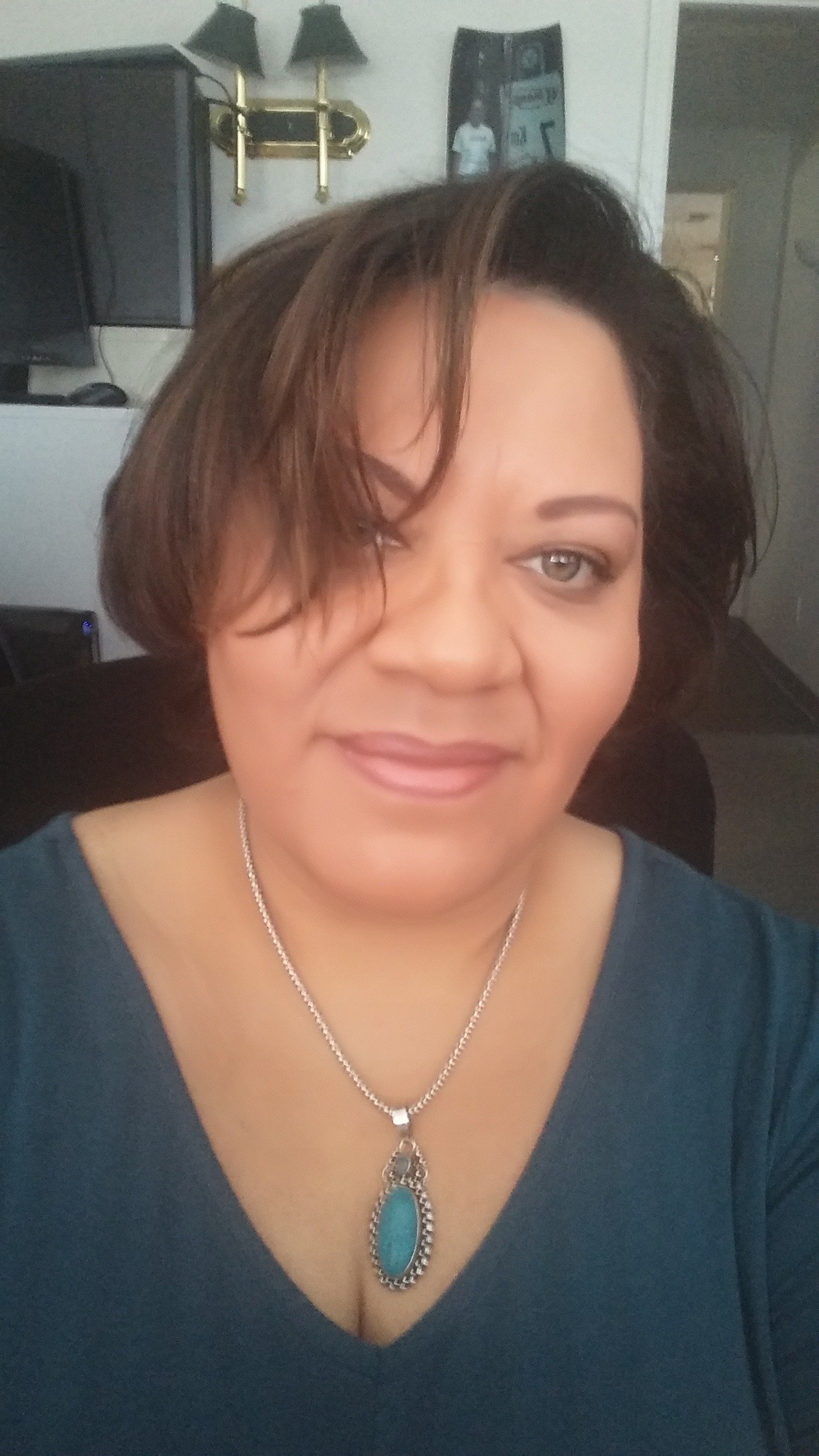 vtekslady3367's profile picture. Simple Woman with Champagne Tastes on a Beer Budget.