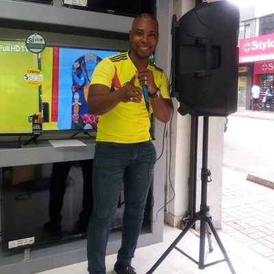 Est. Comunicación y Medios Periodísticos. Animador y Presentador de Eventos. Voz en Off... Booking: +57 3224934388