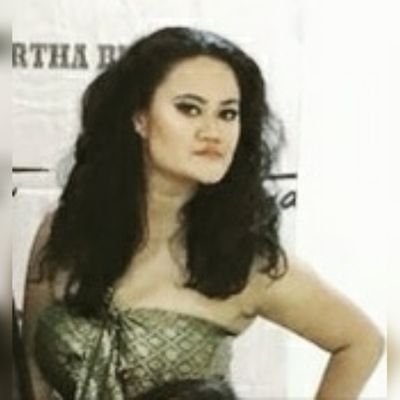 icaaaw's profile picture. ENFP | Penari.Pencerita.Perempuan | Psychology | #PerempuanDalamCerita