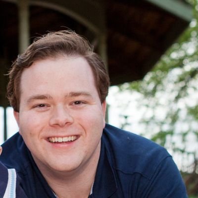 Stand-up comedy connisuer. I make videos playing video games, so I guess I'm an e-athlete now?
Husband/Dad/podcaster/cube farm animal. Plotting my escape!