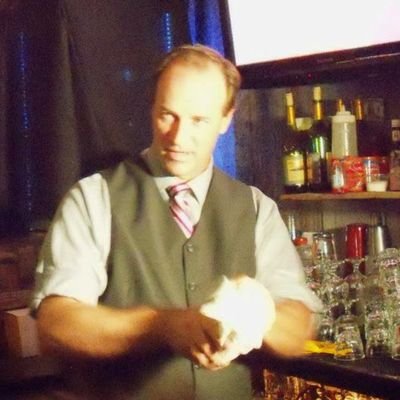 Food and Beverage Industry Professional, Certified Bourbon Steward, Certified Tequila Consumer Catador, Certified Sommelier. Dog lover, lots of things. 🏳️🌈