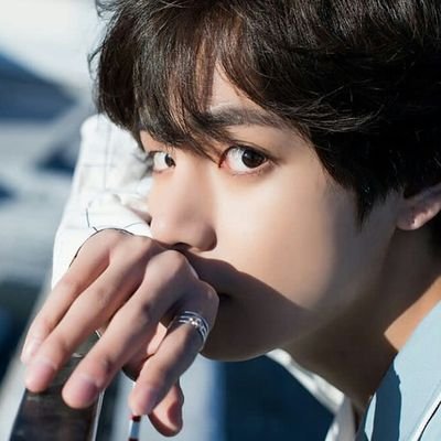 b6m82001's profile picture. Love yourself,  love myself. 
@bts_twt