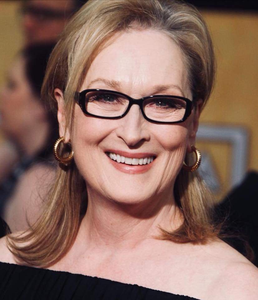 Meryl was born on 22.06.1949 in Summit, NJ. She married sculptor Don Gummer in 1978 and together they have four children: Henry, Mamie, Grace and Louisa.