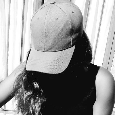 ćPositive Vibesšŗš¼
ćSpontaneous Personality š
ā”Football Lover!ā
š·IG: @thachell_04