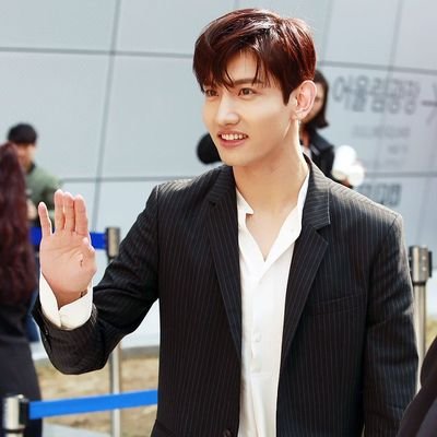 kami8811's profile picture. ʷᵉ ᵃʳᵉ ᵀ٩(ˊᗜˋ*)و 東方神起♡#チャンミン & #ユンホ 共に大切♡東方神起に興味無い人も #相互 💫世界中の人🌏より多くの人達に東方神起が届くと良いなぁ💓フォローお気軽に😊鍵付の方ﾌｫﾊﾞ宜しければ教えて下さい💜素敵な🎦お借りします❣ #東方神起 #TVXQ #동방신기 #CHANGMIN