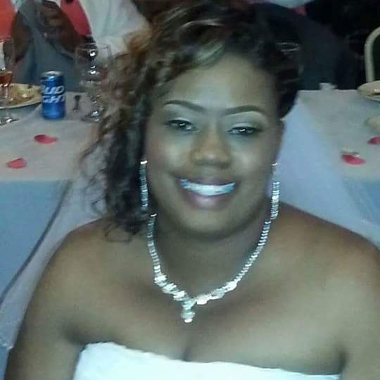 bird100_t's profile picture. My name is Tandra and I am outgoing. I spend most of my time with my family and I love God. I am a business major at SCC.