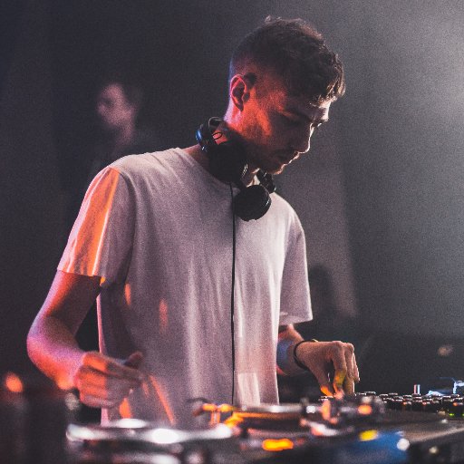 Crump_UK's profile picture. 