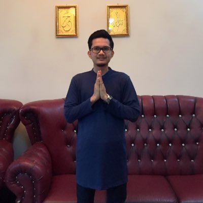 vickosyahreza's profile picture. owner of @autoteesgarage & Instagram : autotshirtgarage | guitarist of @surviveHC