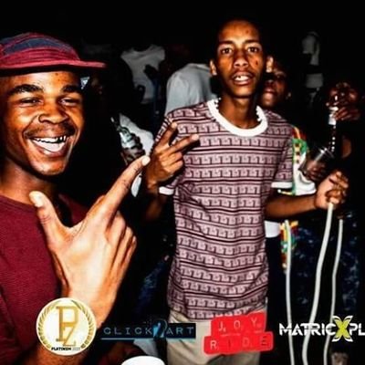 IamKamoMoatshe's profile picture. Ever smiling☺😋
Funny😊
Ghetto niqqa😎👊