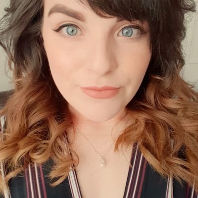 24 | Social Media/Community Manager | Blogger on https://t.co/st0xMBLe1m |