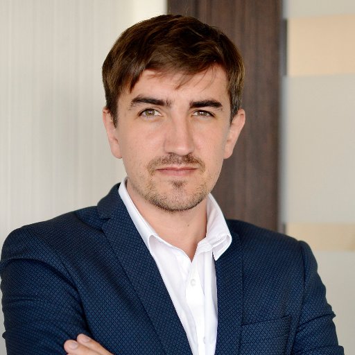 RPieczarko's profile picture. Tata trójki dzieci, szczęśliwy mąż.
Analityk rynku energii.
W czasie wolnym walczę o czyste powietrze dla nas wszystkich i jeżdżę na rowerze 🖖👍 🚴