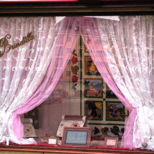 brindillahogar's profile picture. Artesanía en cortinas con el mayor y mejor surtido en telas