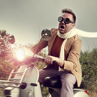 Seattle-based photographer, Earth-based traveler, storyteller, sabre fencer.
